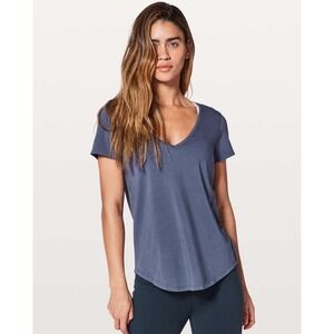 Women's Lululemon Love Tee V Moody Blues Washd Ink Blue size Large